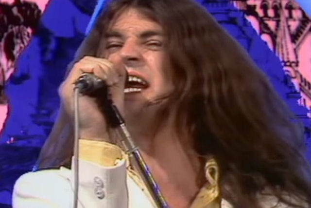 Veja um cover acústico empolgante de 'Highway Star' do Deep Purple em quatro violões