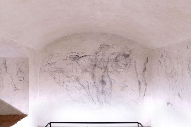 Câmara esquecida onde Michelangelo se escondeu e desenhou durante meses é aberta pela primeira vez