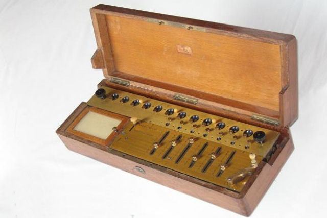Como funcionava o aritmômetro, a primeira calculadora mecânica do mundo