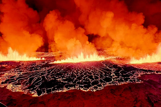Aps semanas de alertas, vulco da Islndia entra em erupo em plumas de fogo
