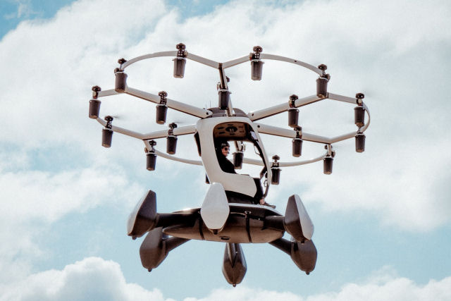 Hexa Lift, o drone monolugar, que pode decolar e pousar praticamente em qualquer lugar