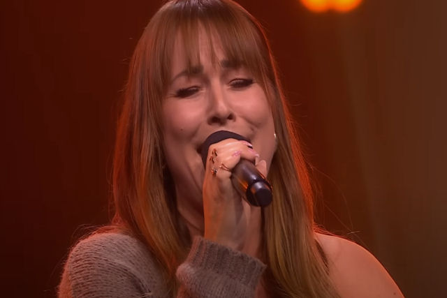 Participante do Voice Noruega canta Lara Fabian melhor do que Lara Fabian
