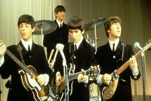 Veja os Beatles chegarem à cidade de Nova York pela primeira vez em 1964