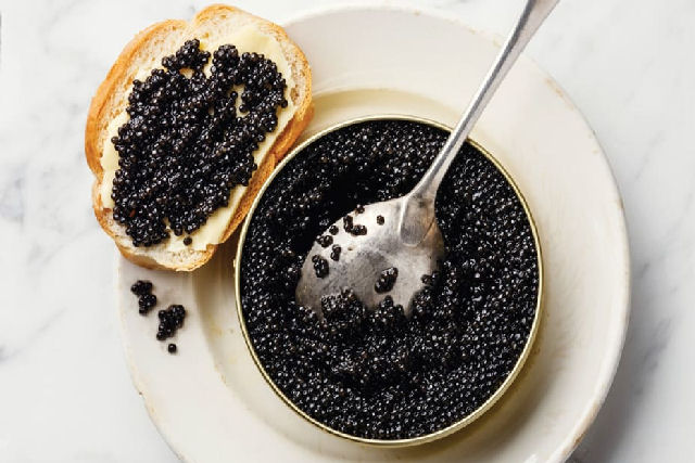 Descubra os principais motivos pelos quais o caviar é tão caro