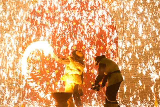 Dashuhua: os espetaculares e perigosos fogos de artifcio de ferro fundido