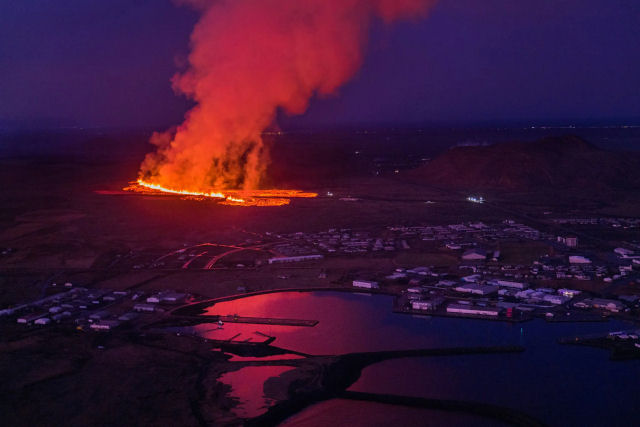 Vulco islands vomita lava na quarta e mais poderosa erupo em trs meses