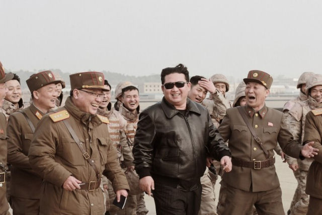 Kim Jong-un est fazendo sucesso no TikTok com uma msica que o apresenta como 