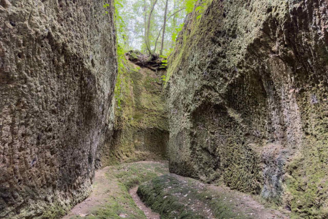 Via Cava: os caminhos escavados na Toscana por civilizaes pr-romanas