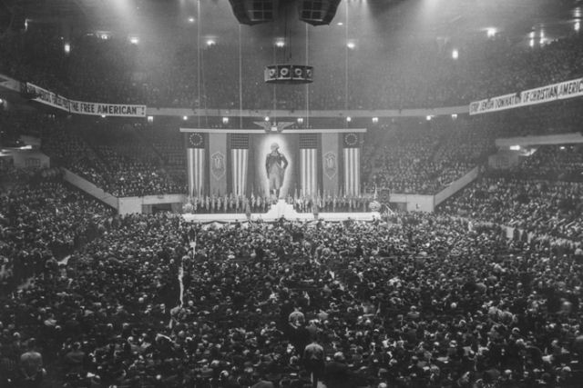 Quando 20.000 americanos realizaram uma manifestao pr-nazista no Madison Square Garden