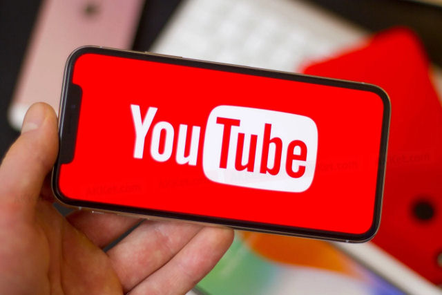 Assista ao primeiro vdeo do YouTube, um momento decisivo na histria da Internet