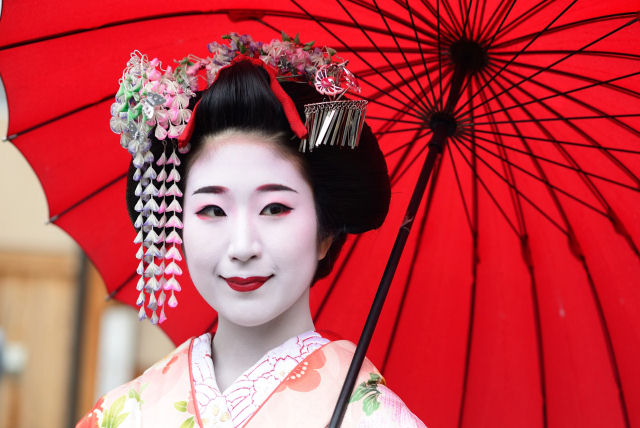 Por que é proibido fotografar gueixas no Japão?