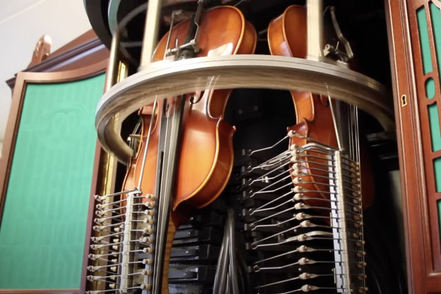 Violino automtico de 100 anos  um dos tocadores de msica mais complexos j feitos