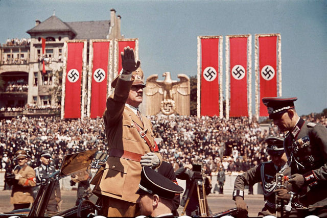 Como diabos Hitler ascendeu ao poder em um pas democrtico?
