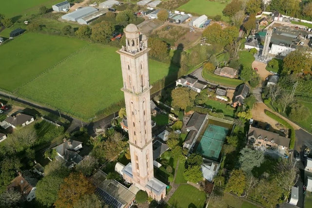 A Torre Sway  a mais alta torre autoportante do mundo com 14 andares