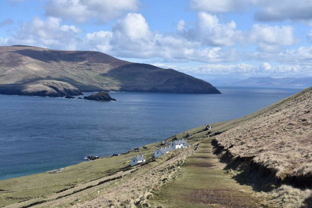 Que tal fugir do mundo em uma ilha deserta na Irlanda?