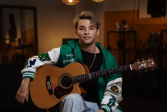 O violonista virtuoso que finge ser músico sem-teto e simplesmente choca as pessoas com seu talento