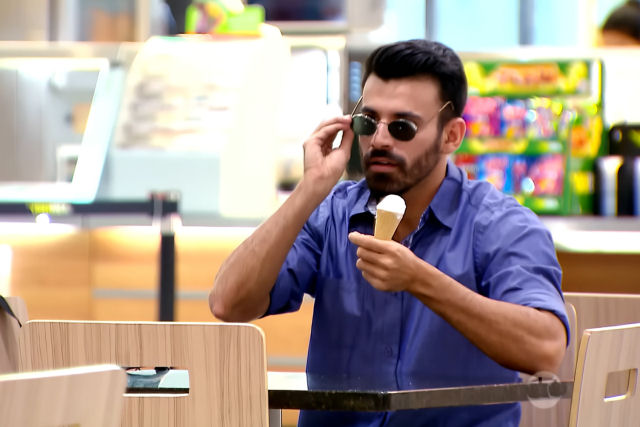 Complicaram a pegadinha do 'cego paquerador'