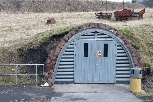 Por que os bilion�rios est�o construindo bunkers de luxo?