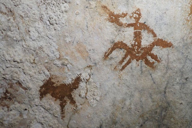 A arte rupestre mais antiga do mundo, descoberta na Indon�sia, tem pelo menos 67.800 anos