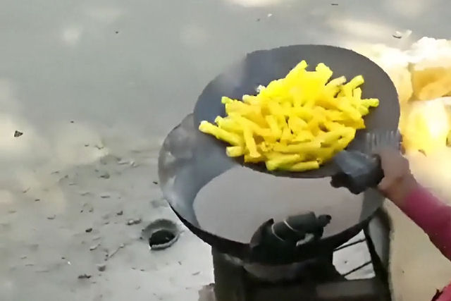 Dois estranhos petiscos de rua indianos