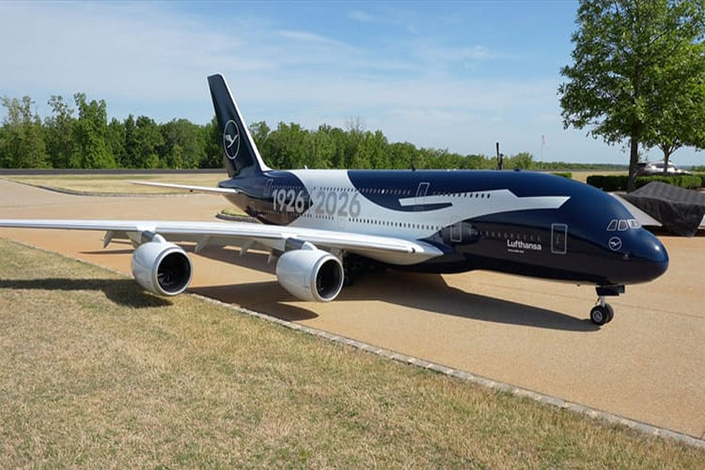 O maior Airbus A380 de controle remoto do mundo tem o tamanho de um Cessna de verdade