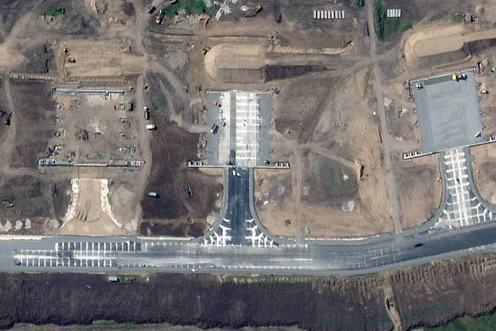 Imagens de sat�lite revelam que a R�ssia est� tentando ocultar sua frota nuclear