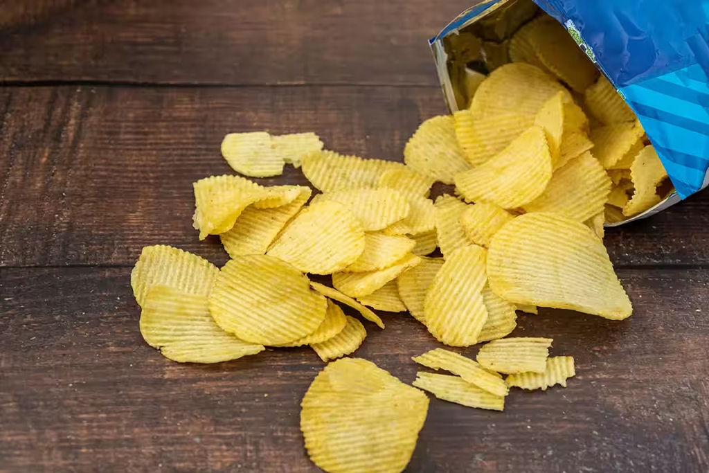 A 'fraude' das batatas chips: você está realmente pagando por ar?