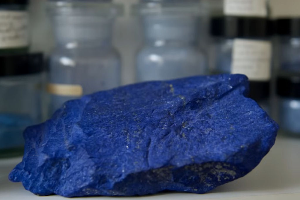 Como o azul-ultramarino de l�pis-laz�li � feito e por que � t�o caro?