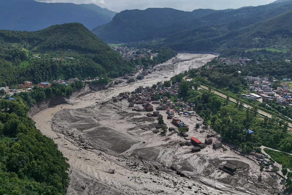 Colapso de geleira provavelmente causou as inunda��es devastadoras no Nepal