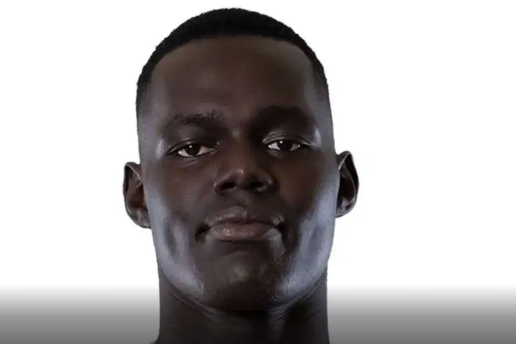 Jogador de v�lei catari de 13 anos e 2m10 � motivo de incredulidade na rede