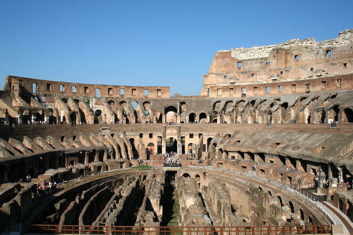 O que aconteceu com a metade desaparecida do Coliseu Romano?
