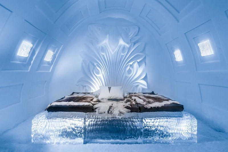 O hotel de gelo da Sucia este ano revela as incrveis sutes artsticas esculpidas no gelo e na neve 01