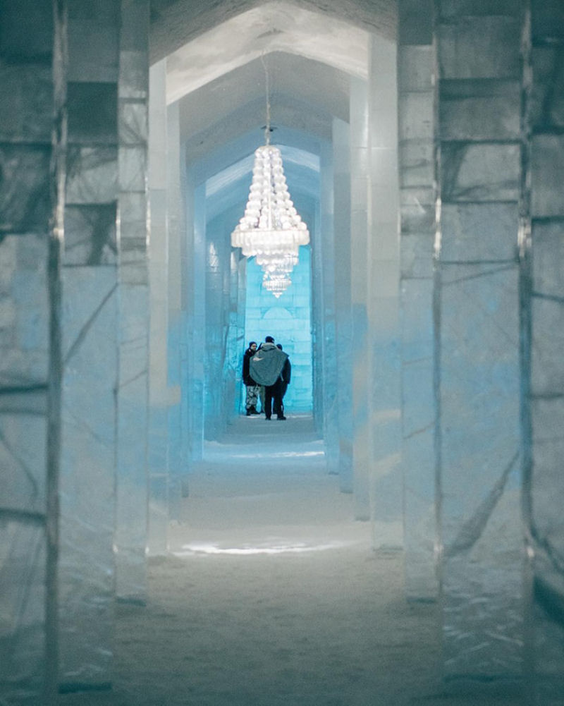 O hotel de gelo da Sucia este ano revela as incrveis sutes artsticas esculpidas no gelo e na neve 03