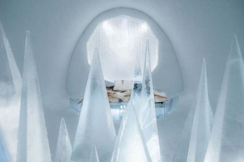 O hotel de gelo da Sucia este ano revela as incrveis sutes artsticas esculpidas no gelo e na neve 16