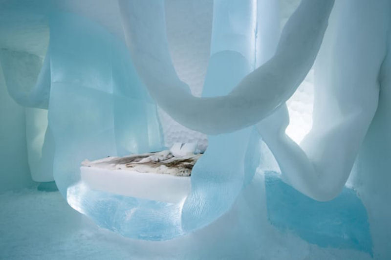 O hotel de gelo da Sucia este ano revela as incrveis sutes artsticas esculpidas no gelo e na neve 17