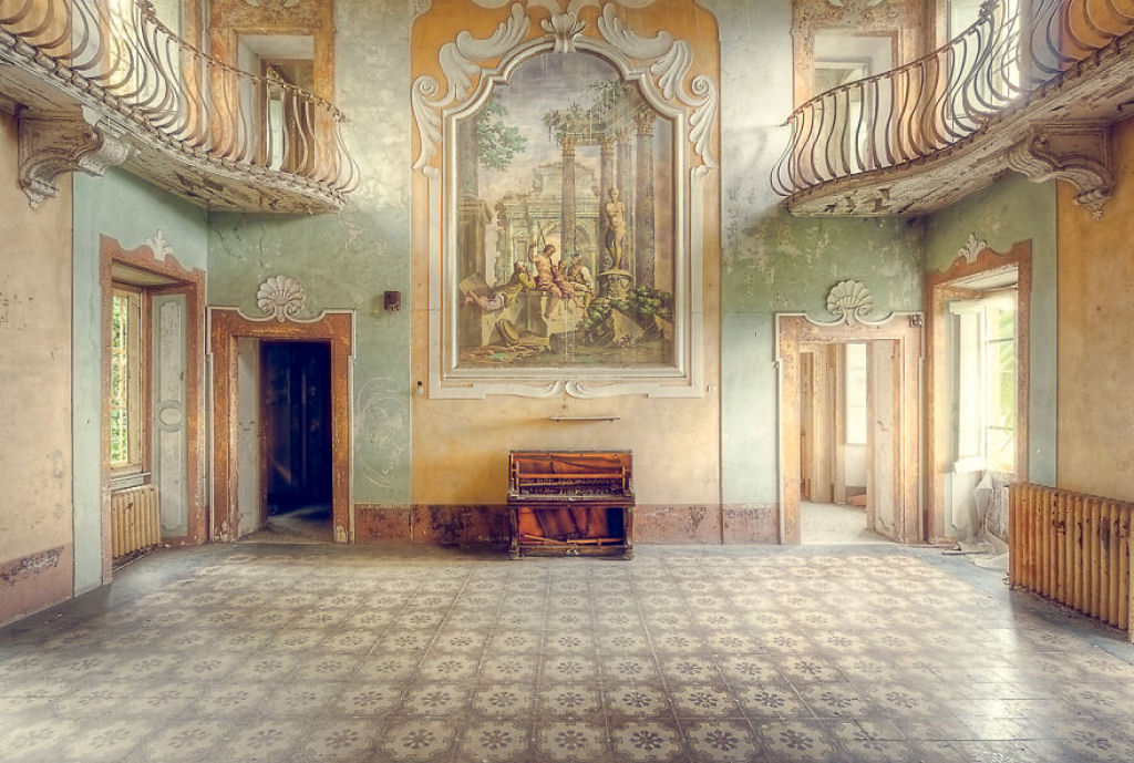 As pinturas e afrescos extraordinários de lugares abandonados na Itália 20