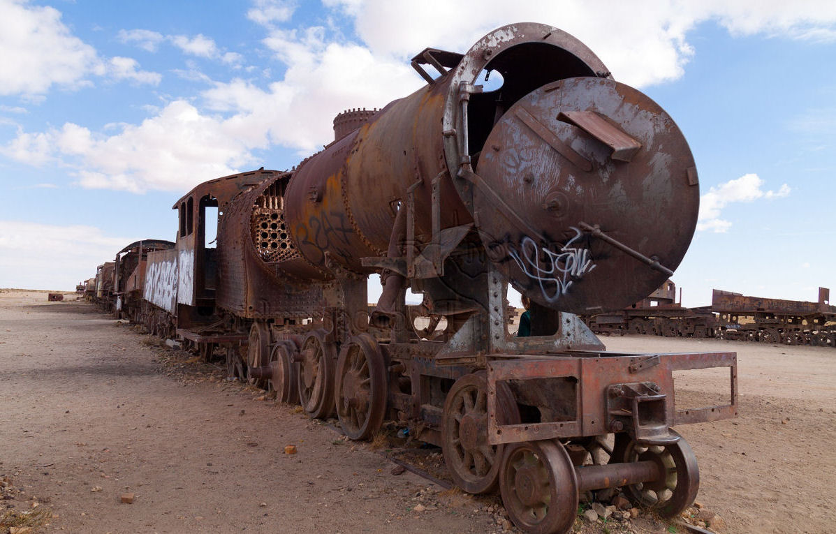 Museu de uma história descarrilhada: O cemitério de trens abandonados de Uyuni, na Bolívia 13