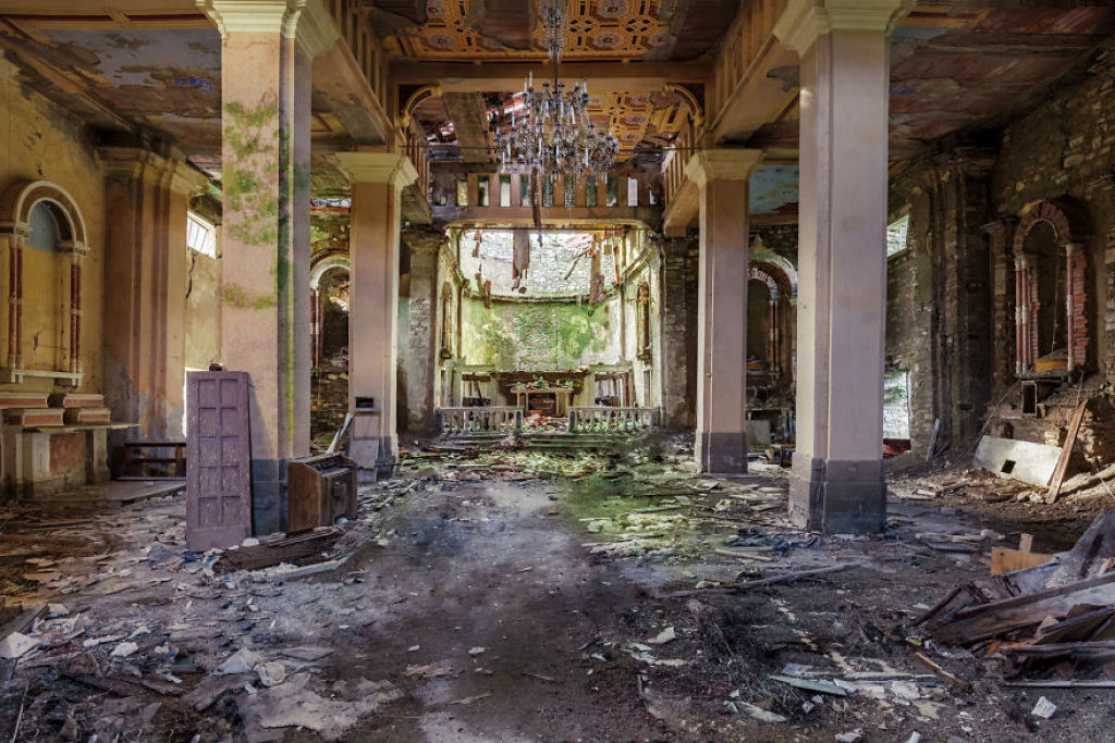 Fotos fantsticas mostram a declnio de igrejas abandonadas na Itlia 11