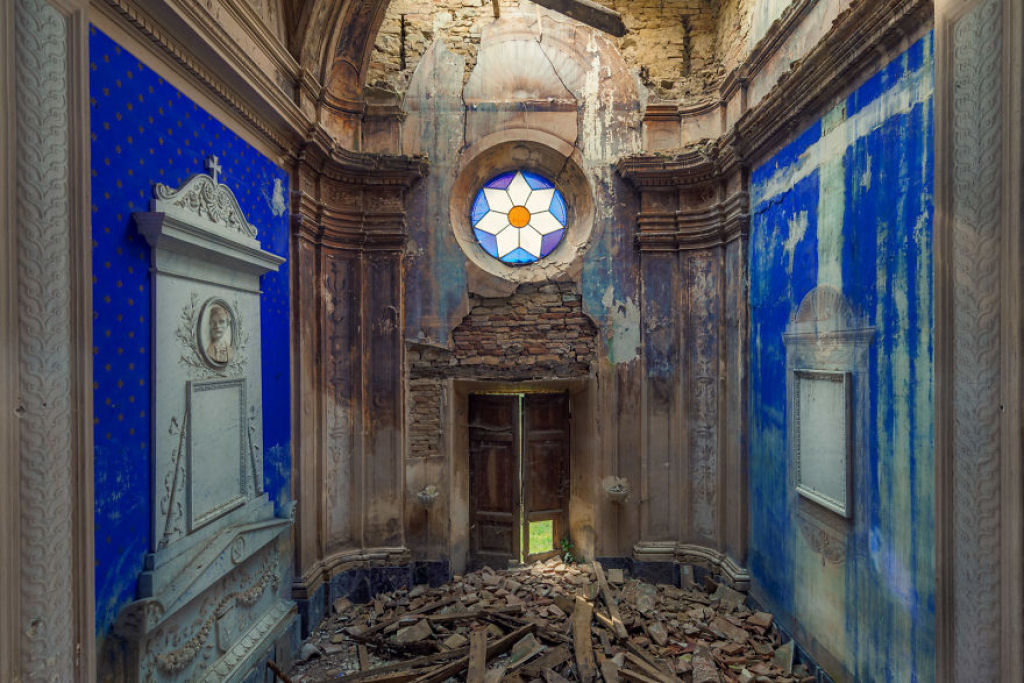 Fotos fantsticas mostram a declnio de igrejas abandonadas na Itlia 13