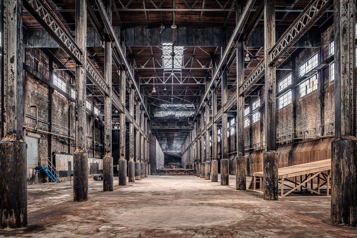 O interior da velha fábrica de açúcar 11