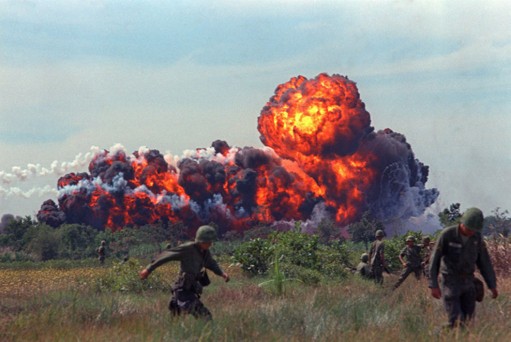 Por que soldados americanos assassinavam seus próprios oficiais no Vietnã?
