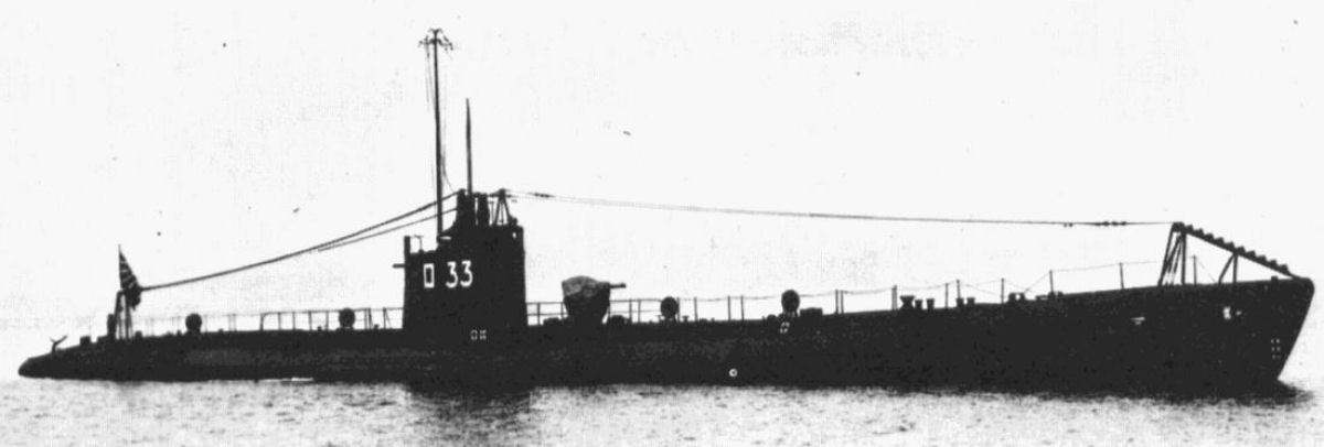 O contratorpedeiro americano que atacou um submarino japons jogando batatas nele
